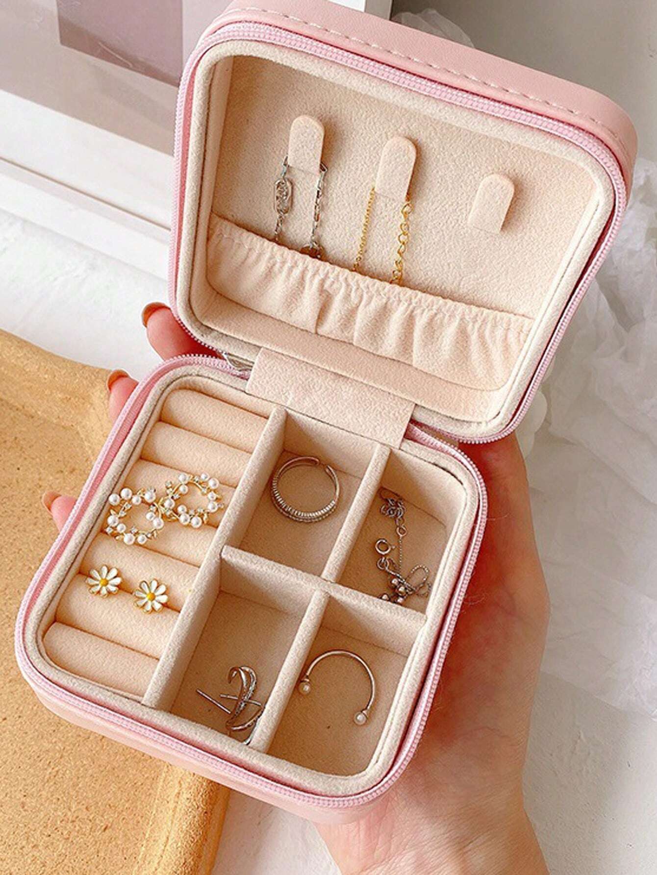 Jewelry Storage Box Leather Jewelry Stand Earrings Ring Box Cosmetics