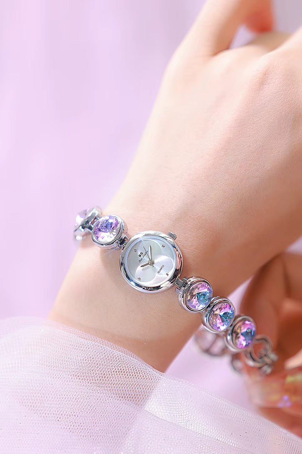 Women Watch Tassel Bracelet Ladies Quartz Watches Luxury Casual Wear For Female (random Color)